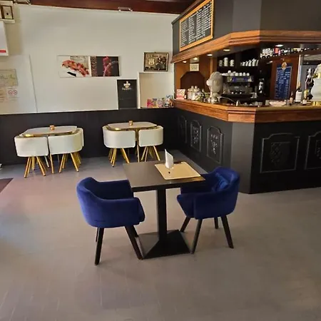 勒斯阿利扎斯酒店 酒店 2*