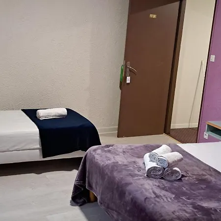 فندق Restaurant Les Alizes Loriol لو بوزين